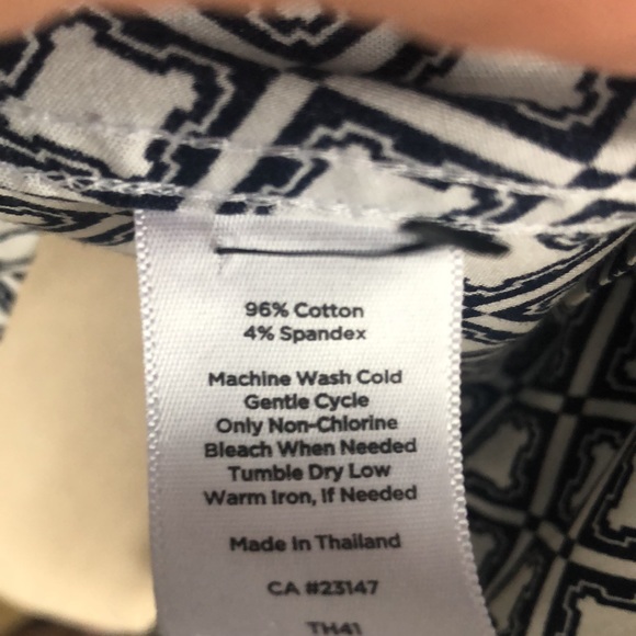 Talbots, size 4, 3/4 sleeve tailored blouse, 100% cotton, hidden front buttons - Picture 6 of 6